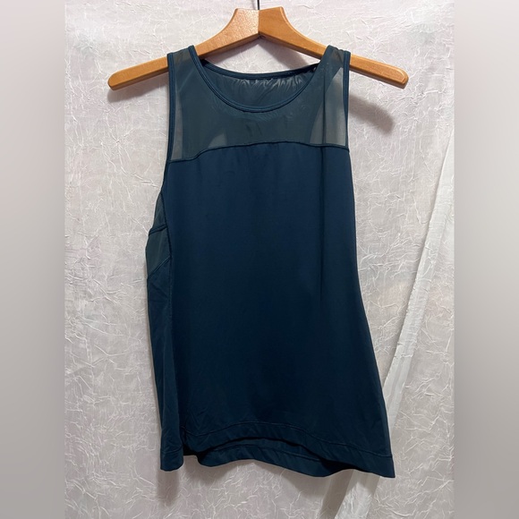 Lulu lemon green workout tank - Picture 2 of 6